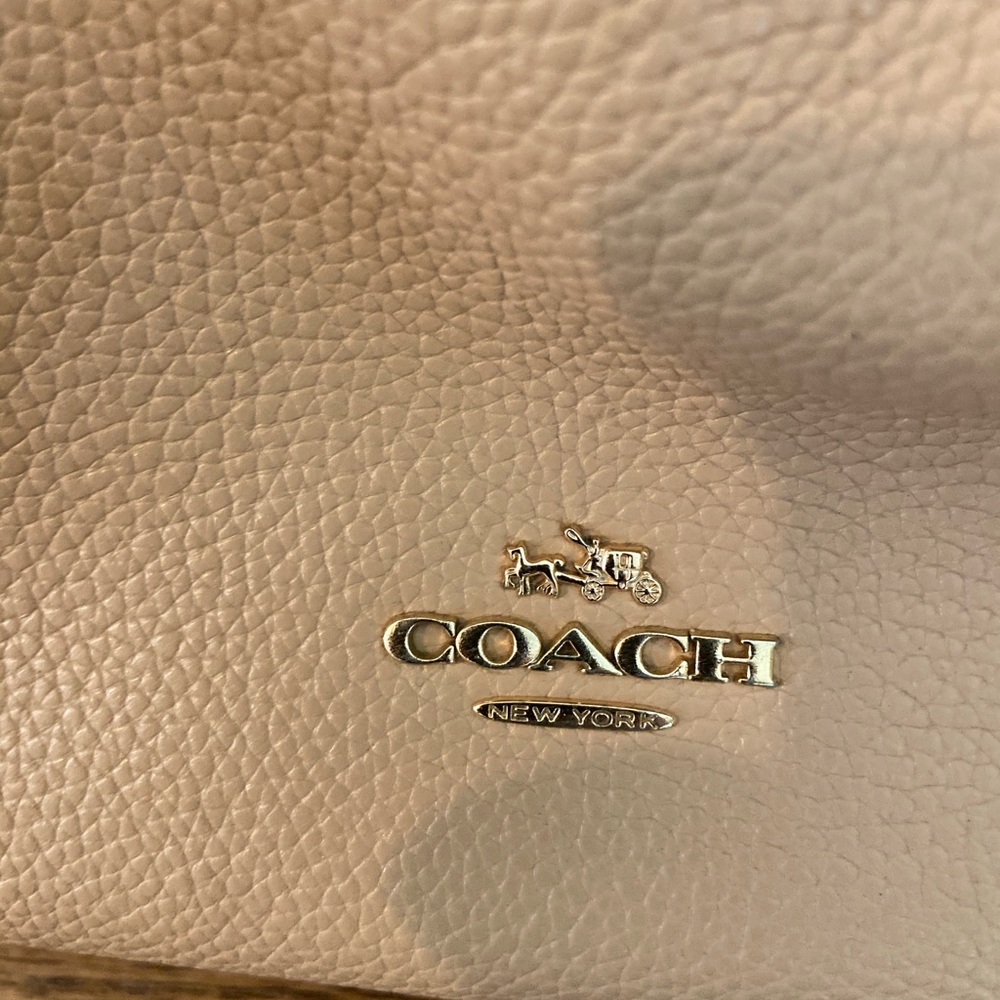 Coach Bag and Wallet - Tan Leather - Picture 4 of 16